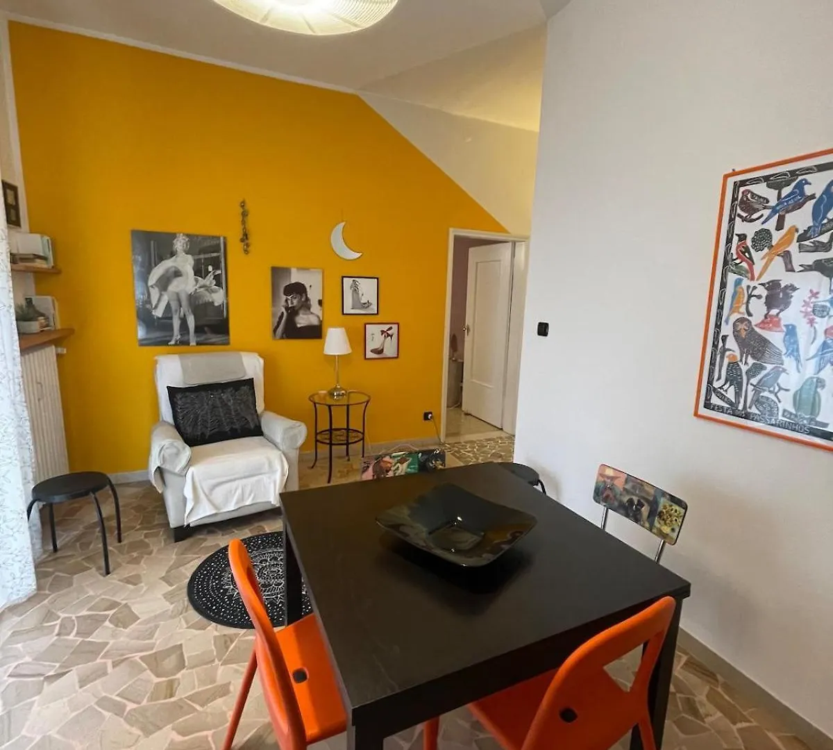 Bright Well-Located Apartment Bologna