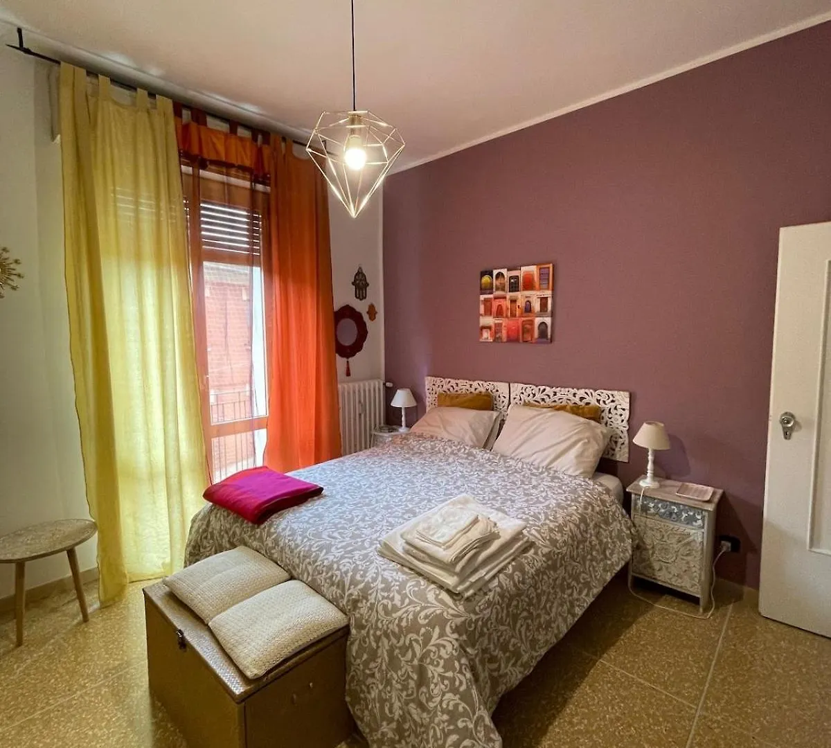 Bright Well-Located Apartment Bologna